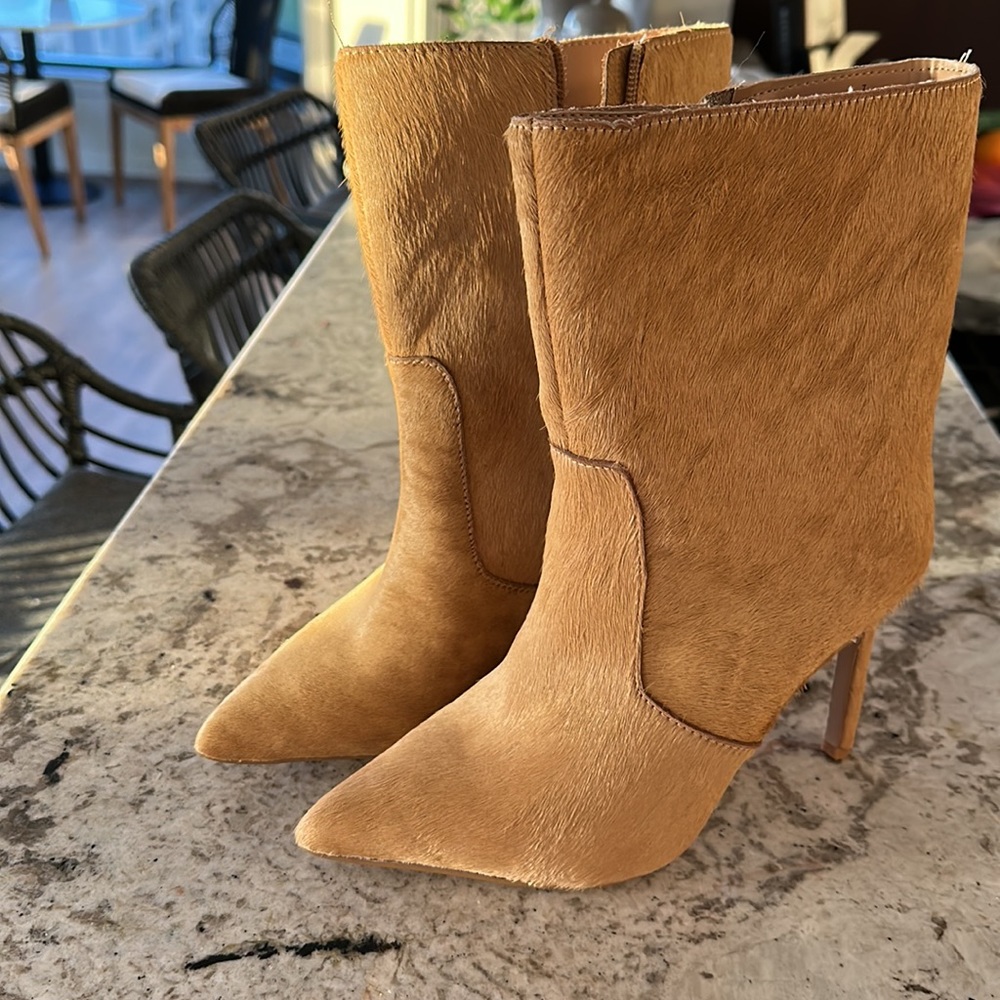 Cowhide boots - Picture 2 of 2